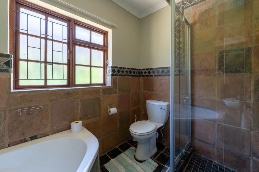 5 Bedroom Property for Sale in Knysna Heights Western Cape